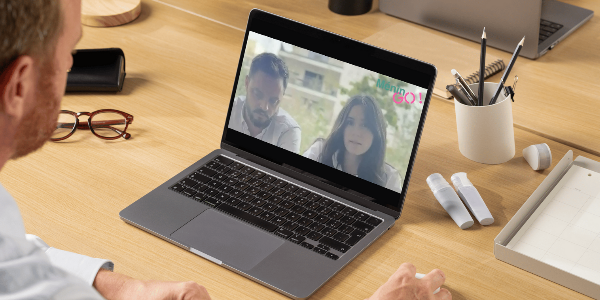 Une personne se fait vacciner 